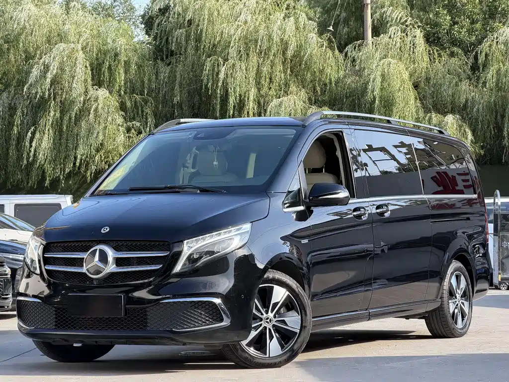 Mercedes-Benz V-Class 2022 V 260 L Long Wheelbase Luxury Edition купить на сайте DeffCars