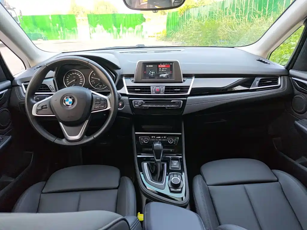 BMW 2 Series Touring 2016 218i Sports Design Package купить на сайте DeffCars