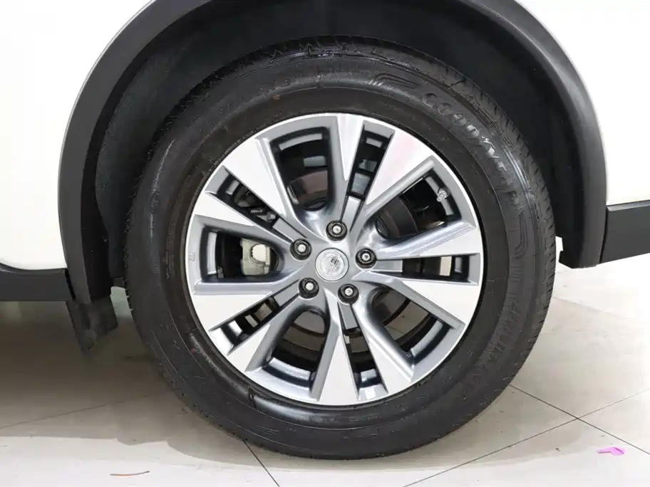 Loulan 2021 2.5L XL 2WD Intelligent Connected Deluxe Edition купить на сайте DeffCars