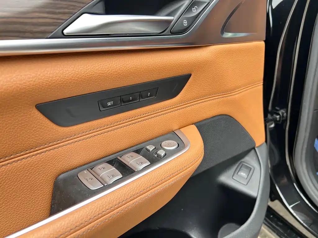 BMW 6 Series GT 2019 630i Luxury Design Package купить на сайте DeffCars
