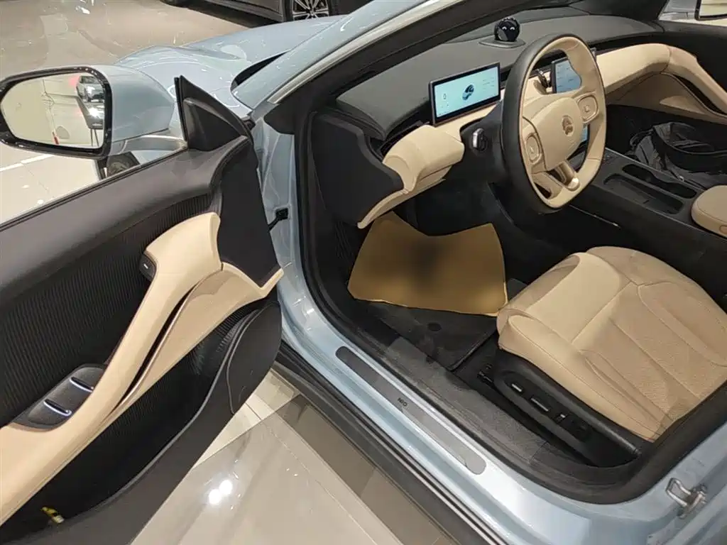 NIO ET5T 2024 model 75kWh Touring купить на сайте DeffCars