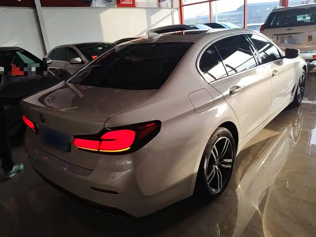 BMW 5 Series 2022 facelift 530Li leading model luxury package купить на сайте DeffCars