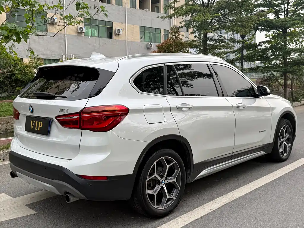 BMW X1 2018 xDrive20Li Exclusive Model купить на сайте DeffCars