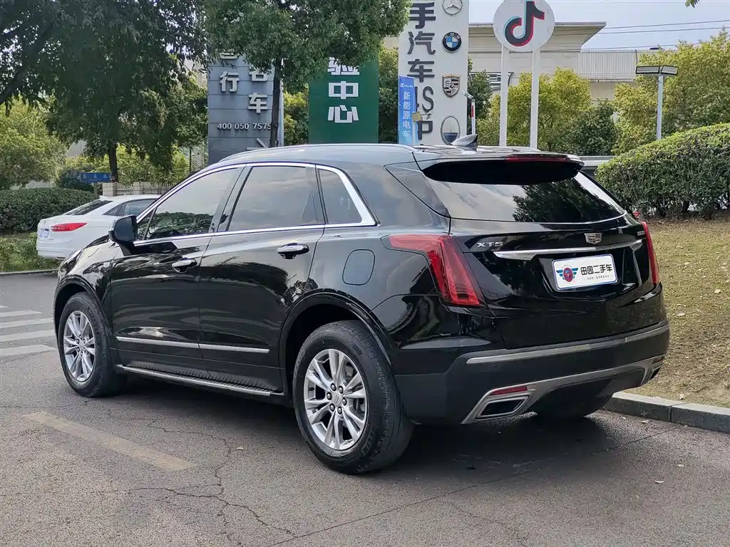 Cadillac XT5 2022 2.0T two-wheel drive luxury model купить на сайте DeffCars