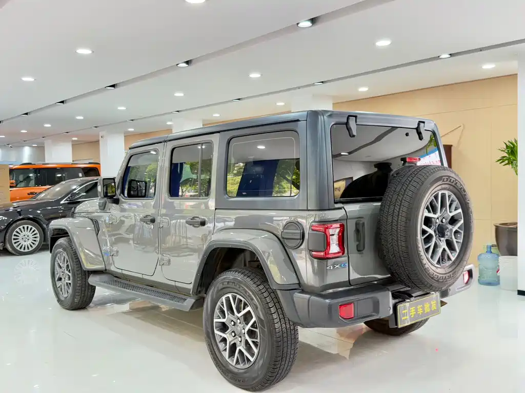 Wrangler New Energy 2021 Four-door 2.0T 4xe Sahara First Edition купить на сайте DeffCars