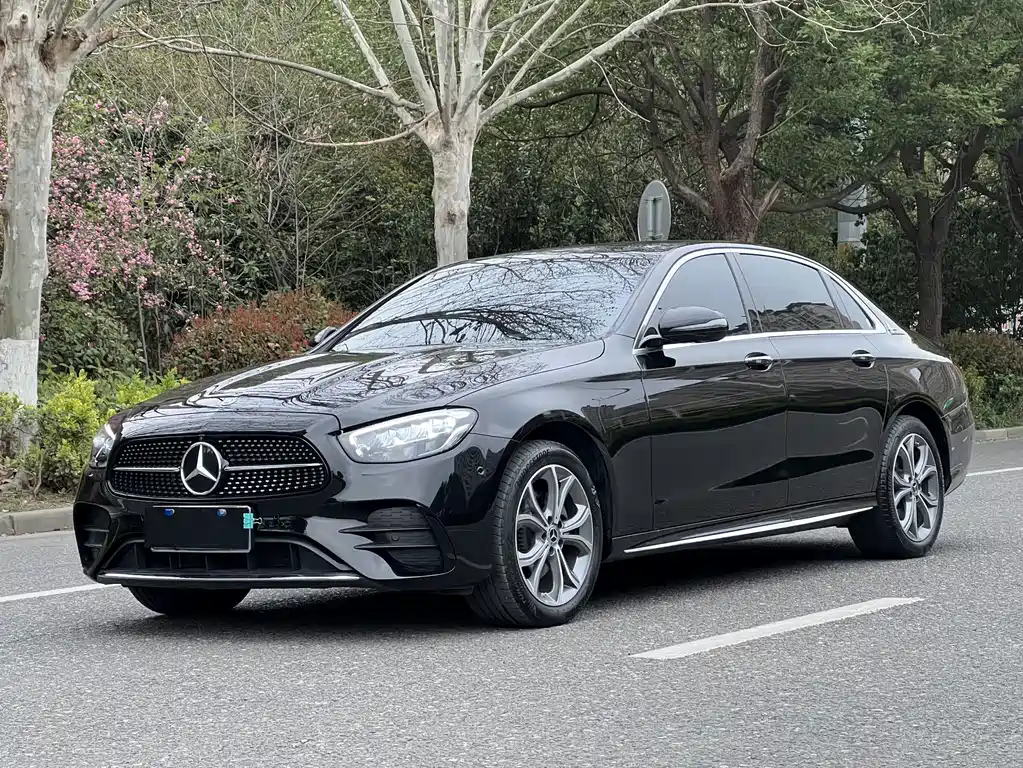 Mercedes-Benz E-Class 2023 E 300 L Sports Luxury купить на сайте DeffCars
