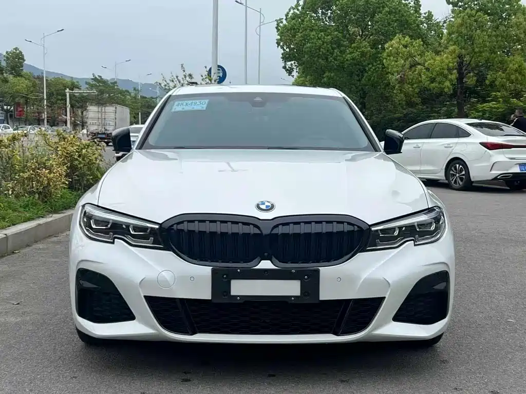 BMW 3 Series 2021 325i M Sports Night Package купить на сайте DeffCars
