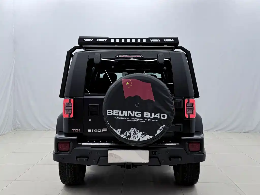 Beijing Off-Road BJ40 2023 2.0D Automatic Four-wheel Drive Blade Hero Edition Knight Type купить на сайте DeffCars