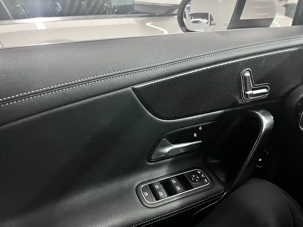 Mercedes-Benz A-Class 2021 A 200 L Sports Sedan Fashionable купить на сайте DeffCars