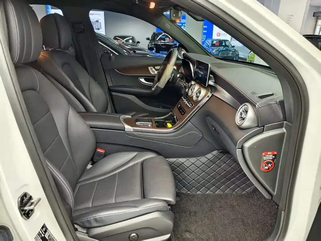 Mercedes-Benz GLC 2021 GLC 260 L 4MATIC luxury model купить на сайте DeffCars