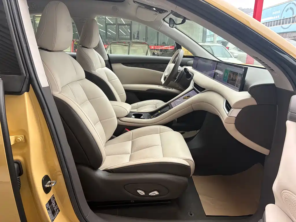 Zhiji LS6 2023 Max Standard Edition купить на сайте DeffCars