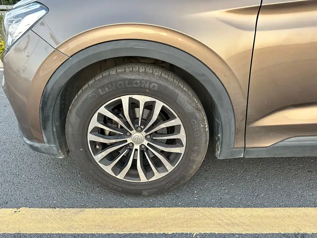 Zhonghua V6 2018 1.5T automatic premium model купить на сайте DeffCars