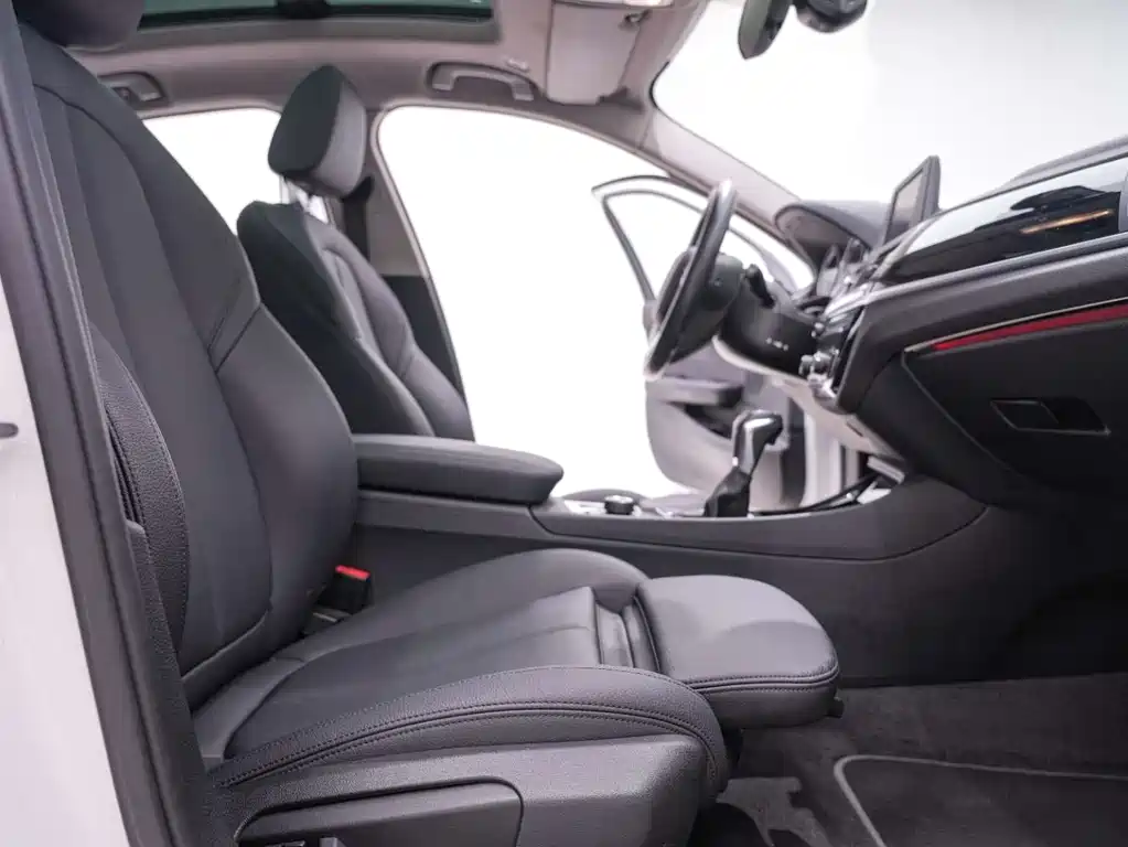 BMW 1 Series 2018 118i Sports купить на сайте DeffCars