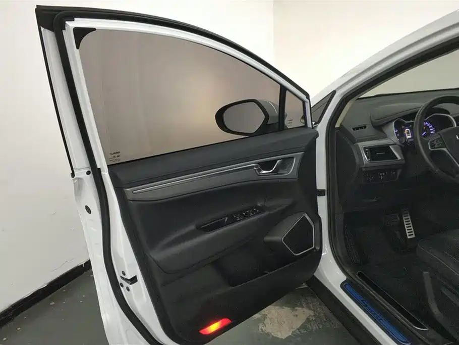 Emgrand GS 2018 Sports Edition 1.4T Automatic Style купить на сайте DeffCars
