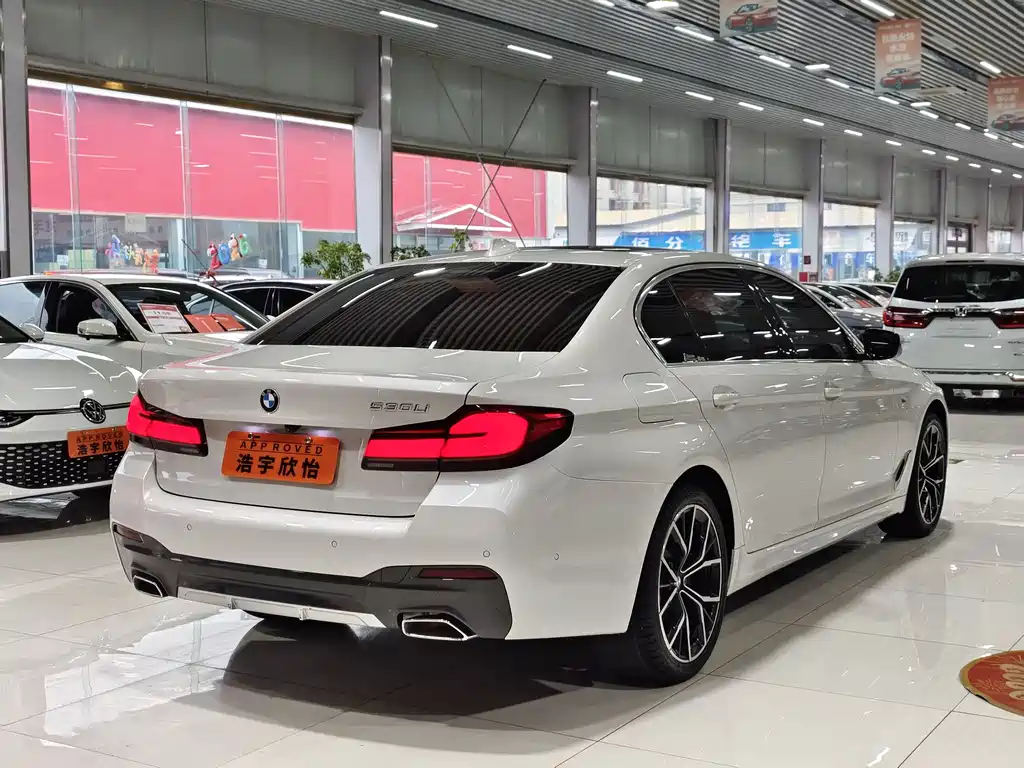 BMW 5 Series 2021 530Li Exclusive M Sports Package купить на сайте DeffCars