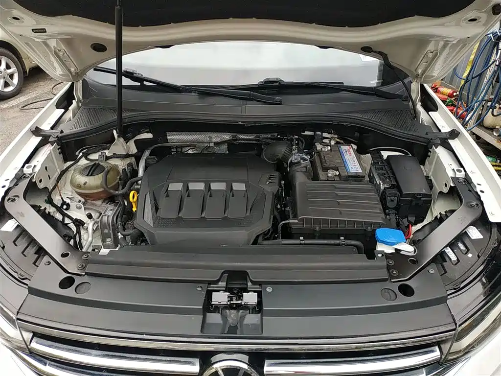 Tiguan L 2022 330TSI automatic two-wheel drive comfort version купить на сайте DeffCars
