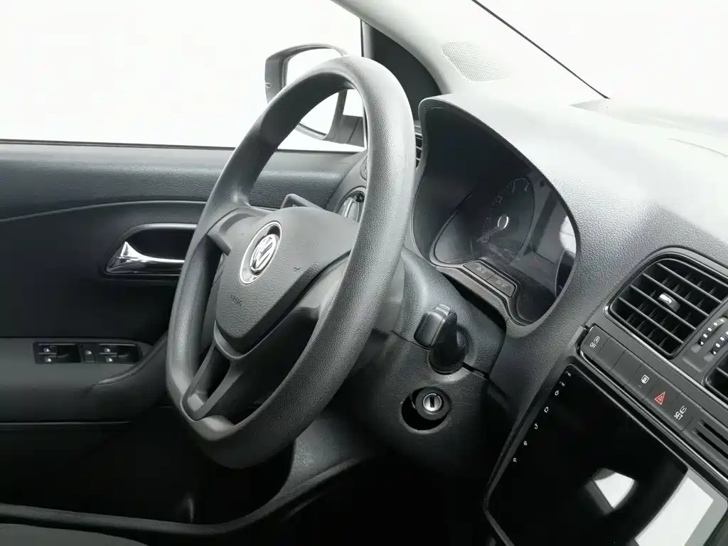 Polo 2018 1.5L automatic safe driving model купить на сайте DeffCars