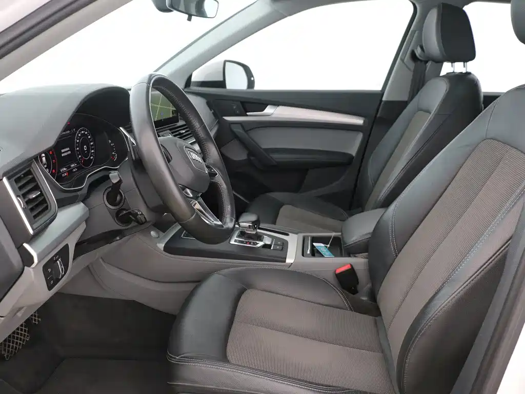 Audi Q5L 2018 40 TFSI enjoys fashionable style, National VI купить на сайте DeffCars