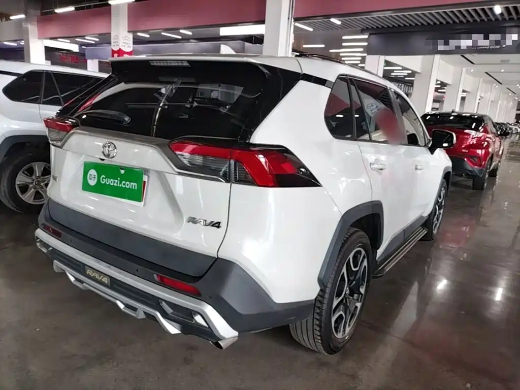 RAV4 Rongfang 2020 2.0L CVT two-wheel drive premium version купить на сайте DeffCars