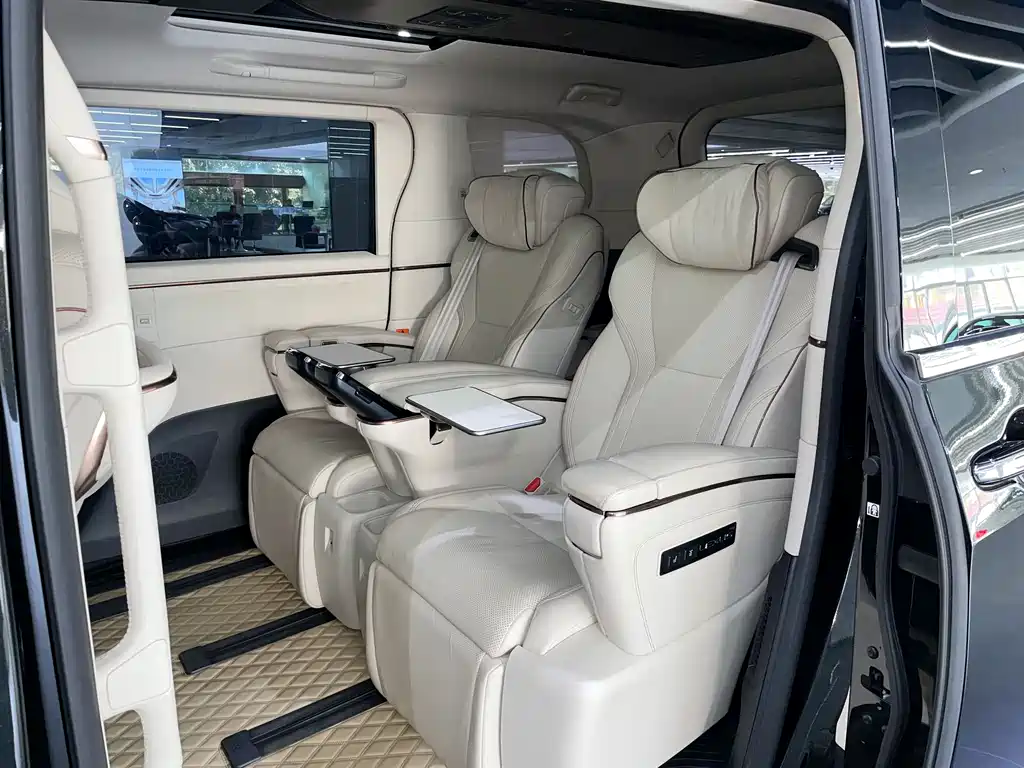 Lexus LM 2023 500h six-seater premium version купить на сайте DeffCars