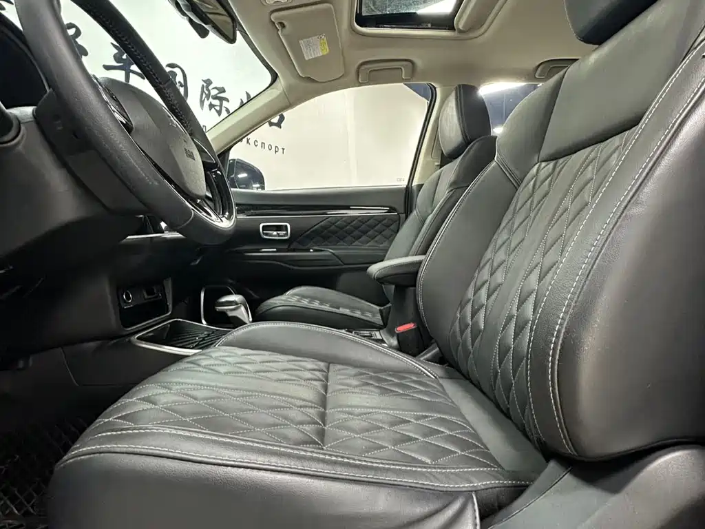 Outlander 2021 2.0L 2WD Enjoy Edition 5 seats купить на сайте DeffCars