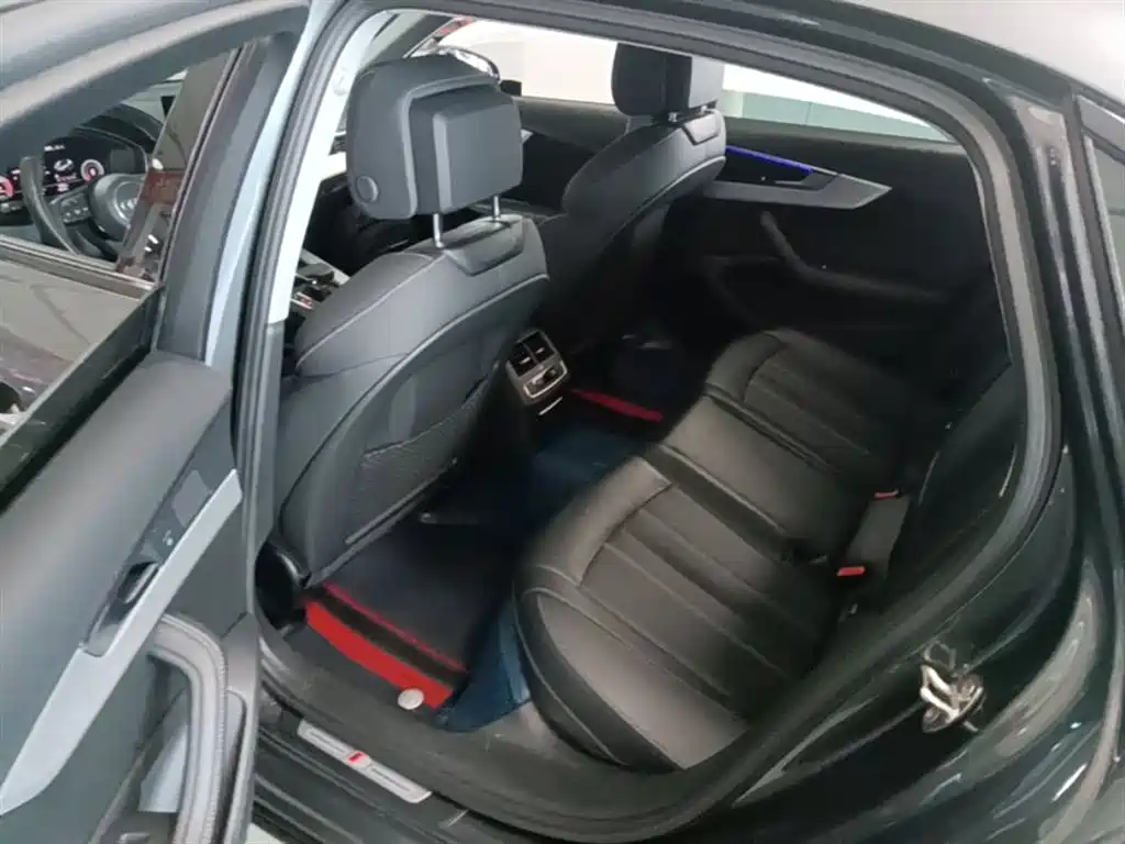 Audi A4L 2022 40 TFSI luxury and dynamic model купить на сайте DeffCars