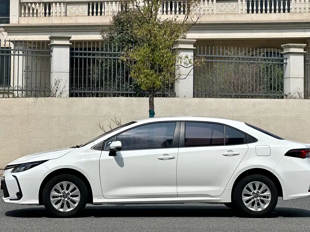 Corolla 2023 1.2T Pioneer Edition купить на сайте DeffCars