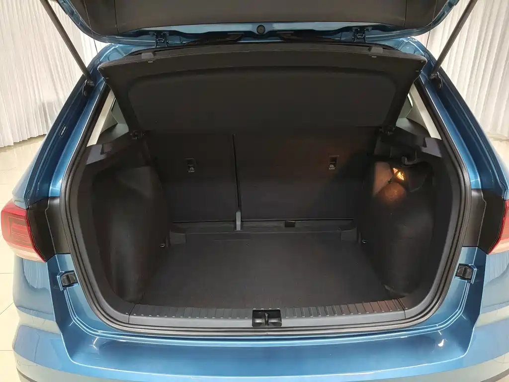 Tharu 2021 280TSI 2WD Deluxe Plus купить на сайте DeffCars