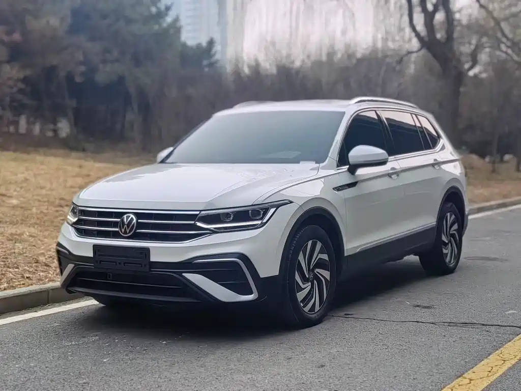 Tiguan L 2022 330TSI automatic two-wheel drive smart version купить на сайте DeffCars