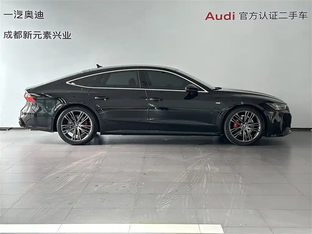 Audi A7 2023 45 TFSI Premium Selection купить на сайте DeffCars
