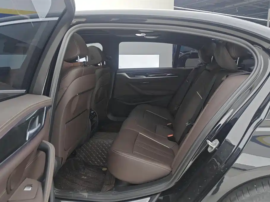 BMW 5 Series 2022 facelift 2 525Li M sports package купить на сайте DeffCars