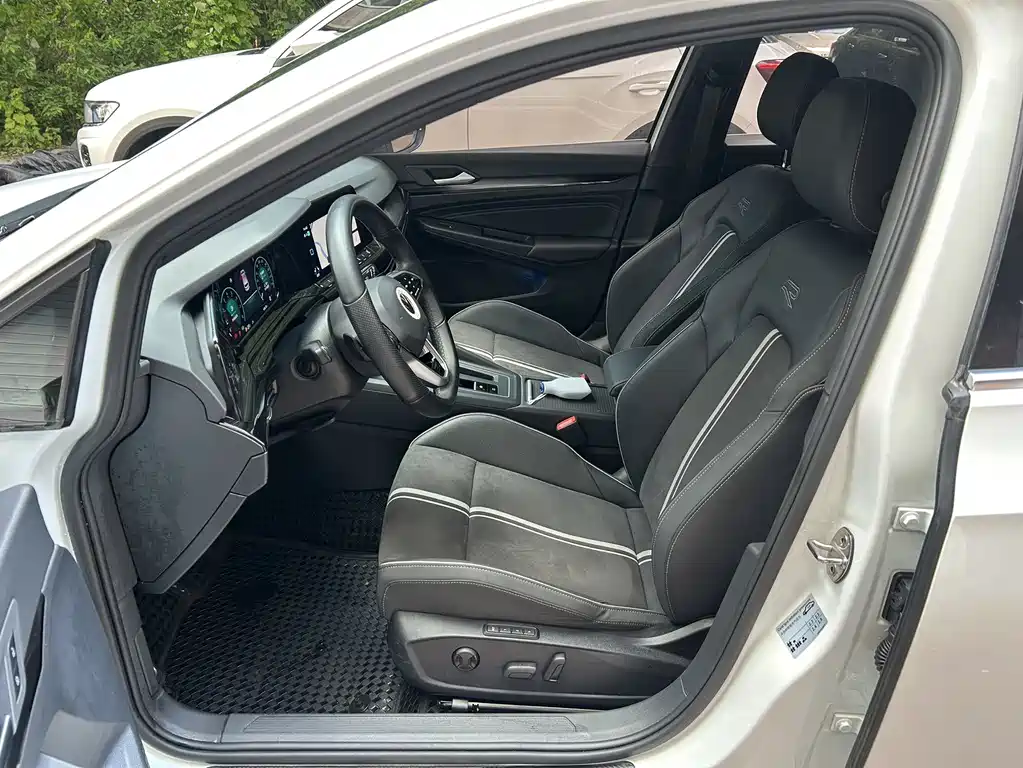 Golf 2023 facelift 280TSI DSG R-Line Lite купить на сайте DeffCars