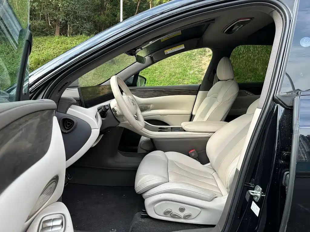 Zhiji LS7 2025 Renewed Ultra купить на сайте DeffCars