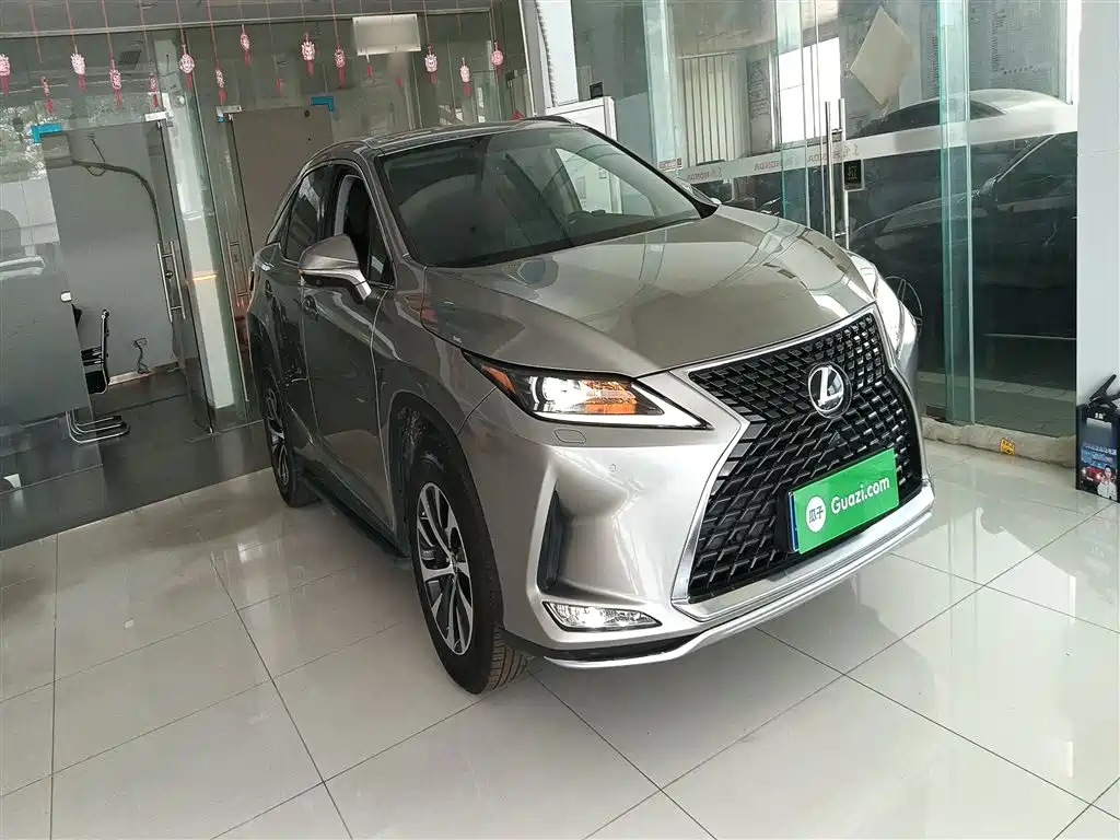 Lexus RX 2020 facelift 300 two-wheel drive elite version купить на сайте DeffCars