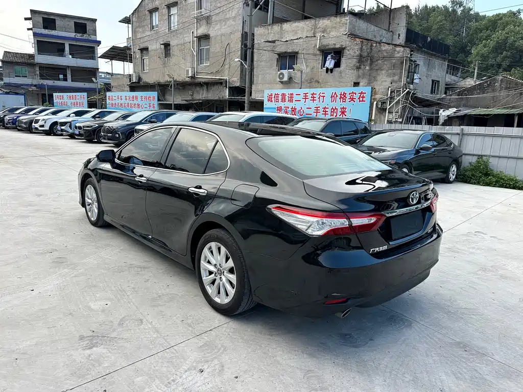 Camry 2021 2.0g Deluxe Edition купить на сайте DeffCars