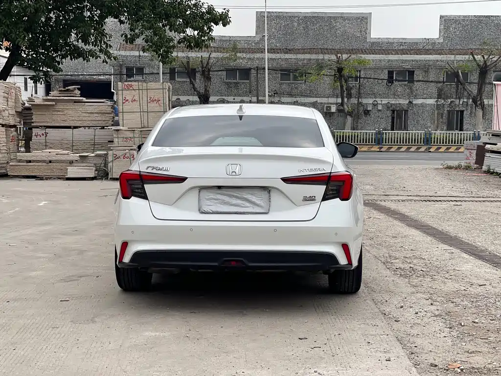 Stylish 2022 240TURBO Manual Exclusive Edition купить на сайте DeffCars