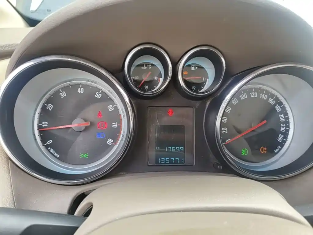 Excelle GT 2013 1.6L manual aggressive version купить на сайте DeffCars