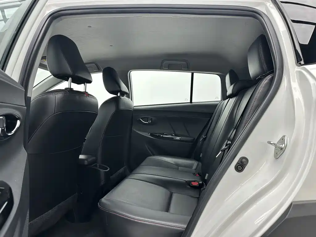 Yaris L Zhixuan 2022 Dazzling X 1.5L CVT Deluxe Plus Edition купить на сайте DeffCars