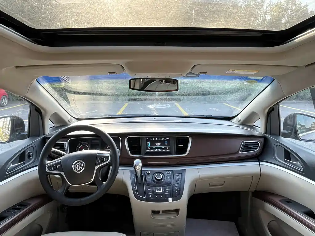 Buick GL8 2018 28T luxury model National VI купить на сайте DeffCars
