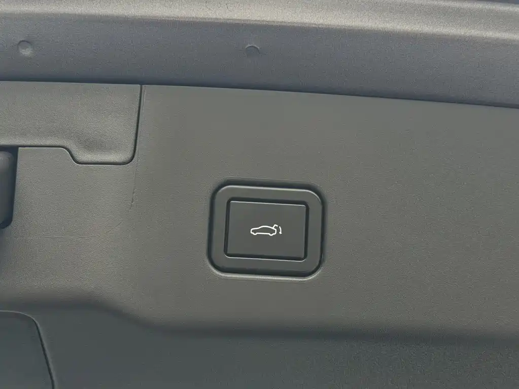 Changan UNI-V 2025 third generation 2.0T powerful model купить на сайте DeffCars