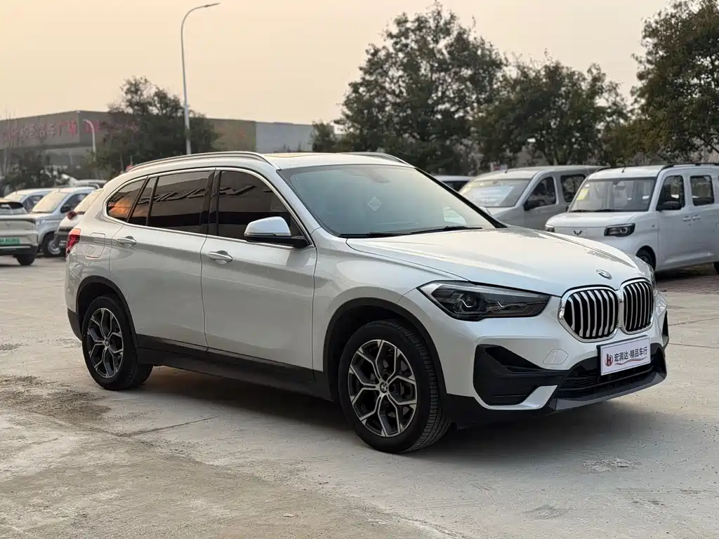 BMW X1 2021 sDrive25Li Leading Model купить на сайте DeffCars