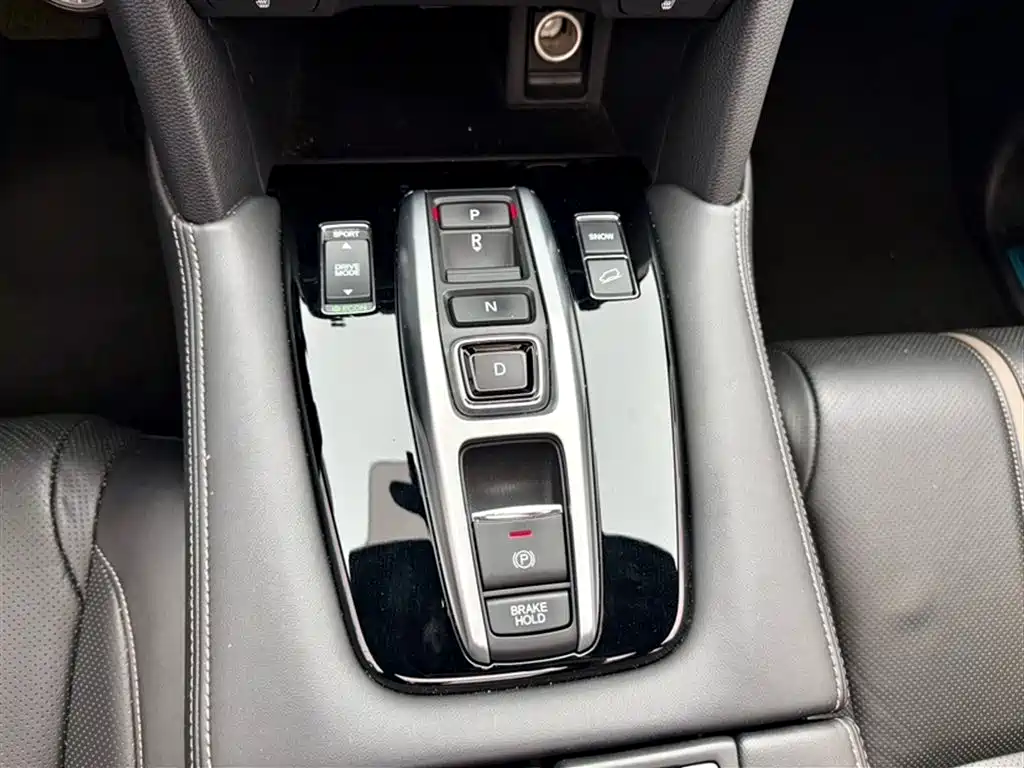 Honda UR-V 2020 370TURBO two-wheel drive premium version купить на сайте DeffCars