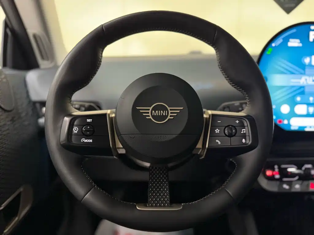 Electric MINI COOPER 2024 456km COOPER E Classic купить на сайте DeffCars