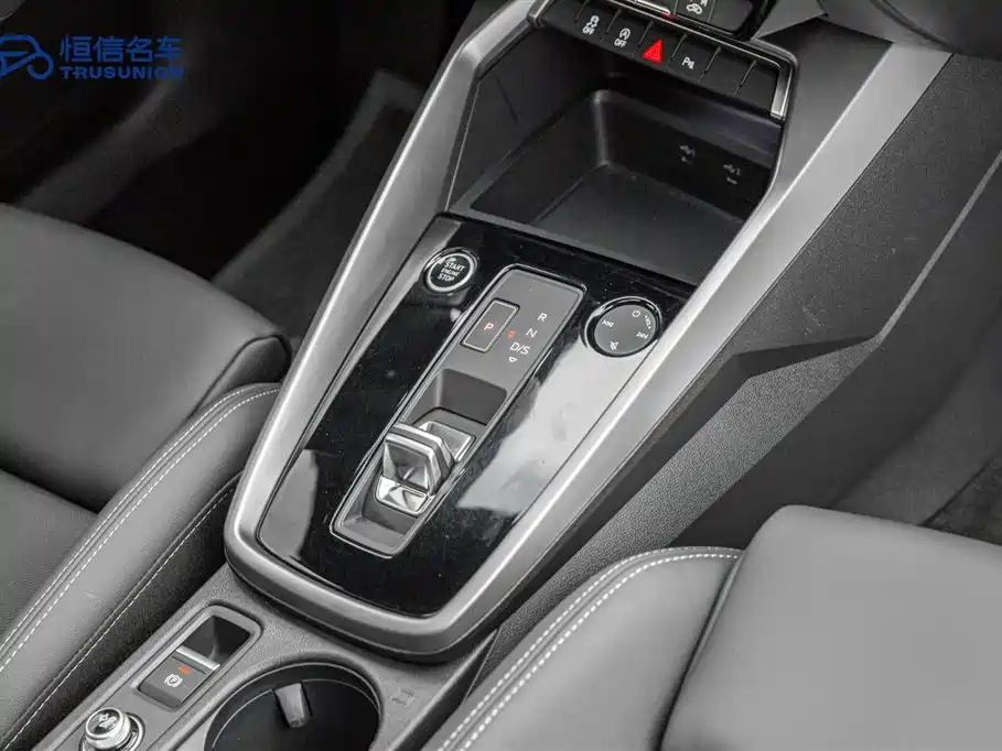 Audi A3 2024 Sportback 35 TFSI stylish and sporty купить на сайте DeffCars