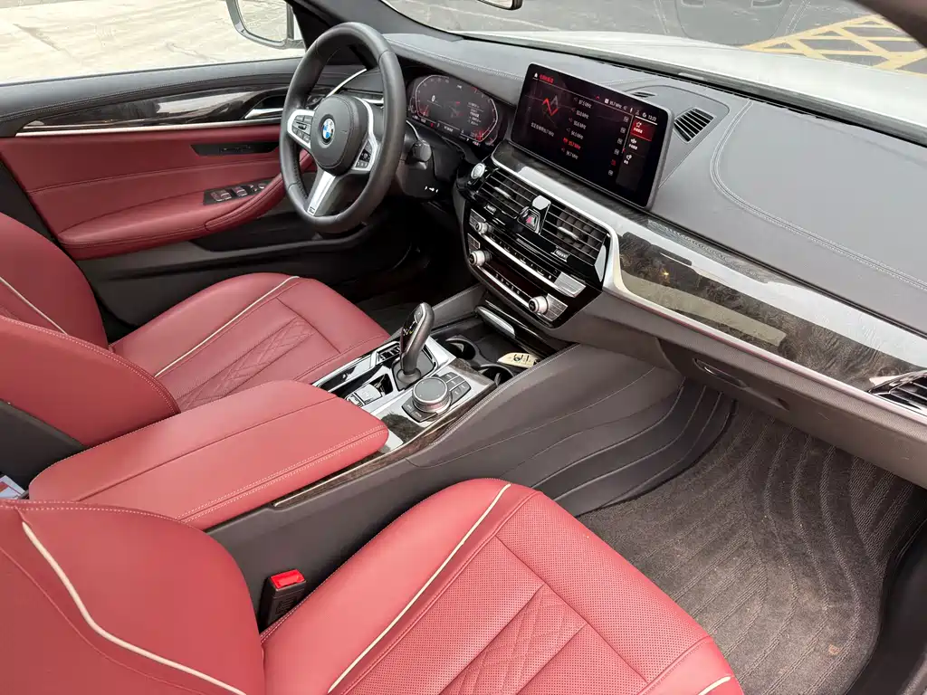 BMW 5 Series 2022 525Li M Sports Package купить на сайте DeffCars