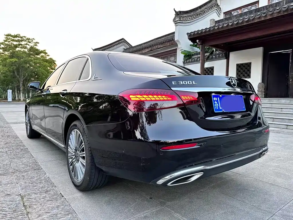 Mercedes-Benz E-Class 2021 E 300 L Luxury Model купить на сайте DeffCars