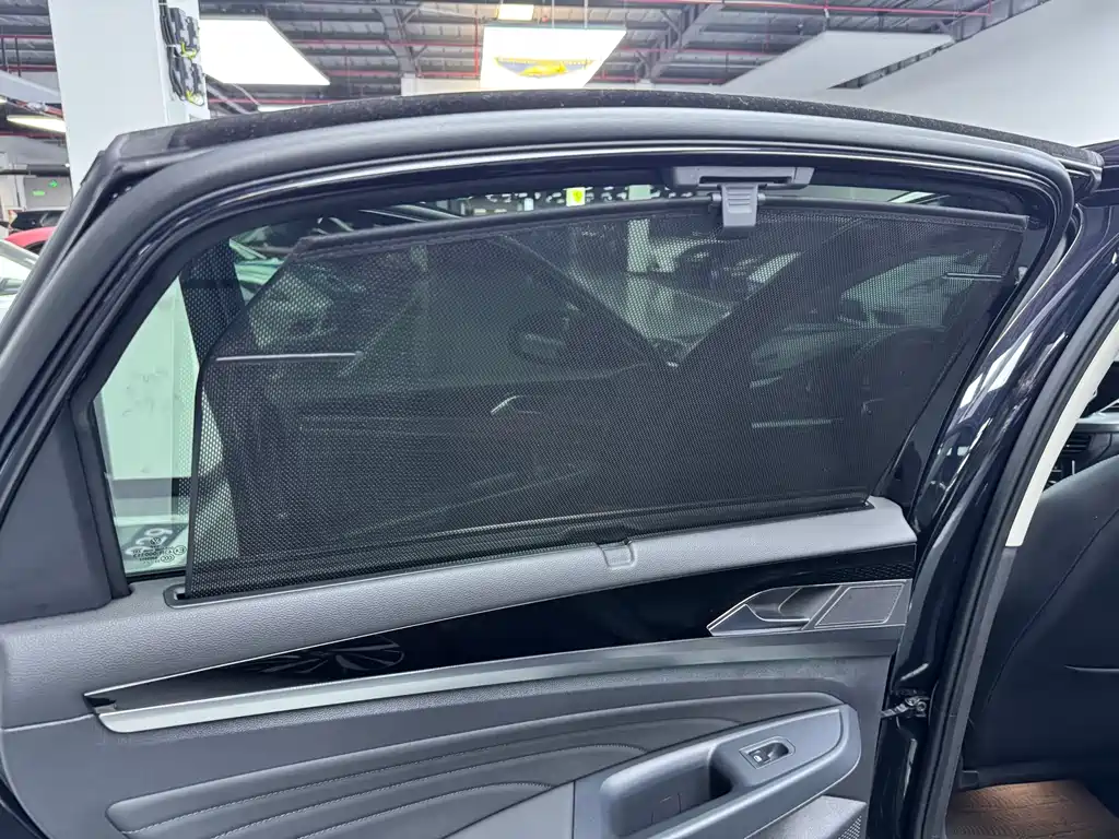 Passat 2023 380TSI Deluxe Edition купить на сайте DeffCars