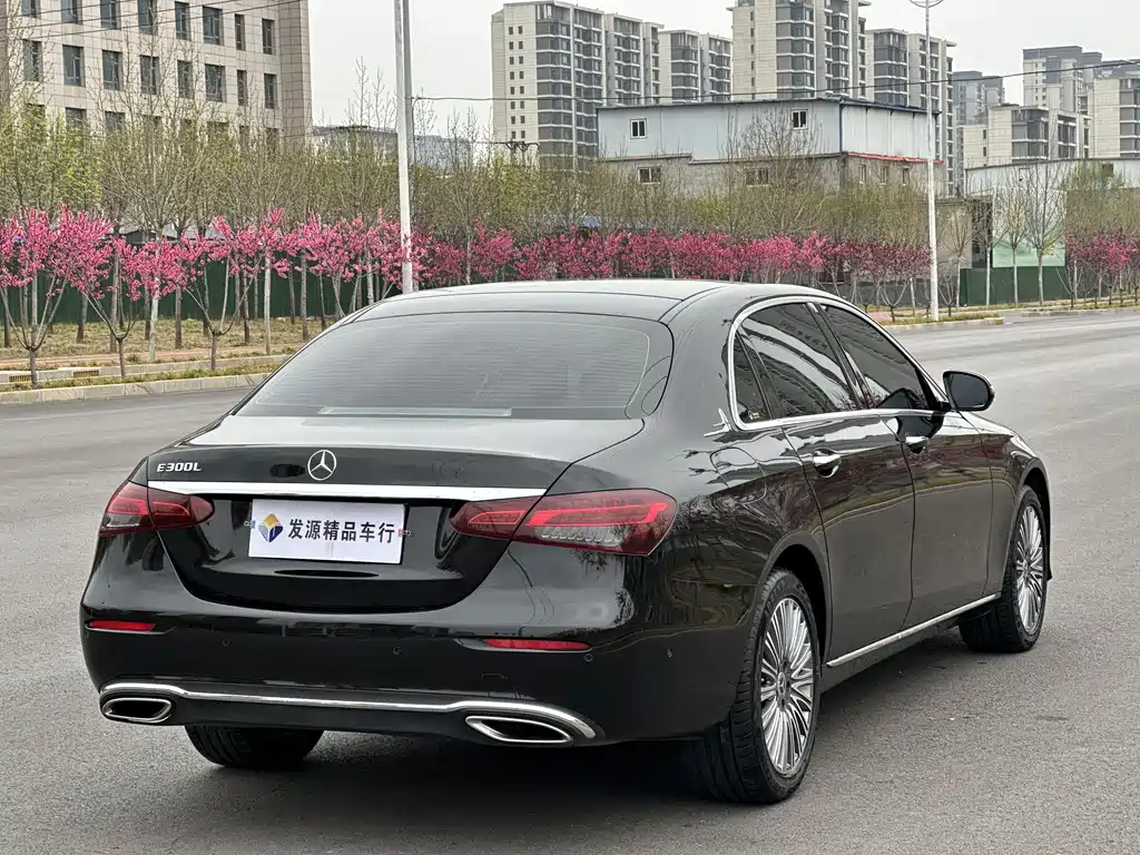 Mercedes-Benz E-Class 2022 Model Three E 300 L Fashion Model купить на сайте DeffCars