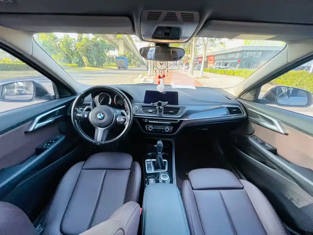 BMW 1 Series 2019 120i Leading M Sports Package купить на сайте DeffCars