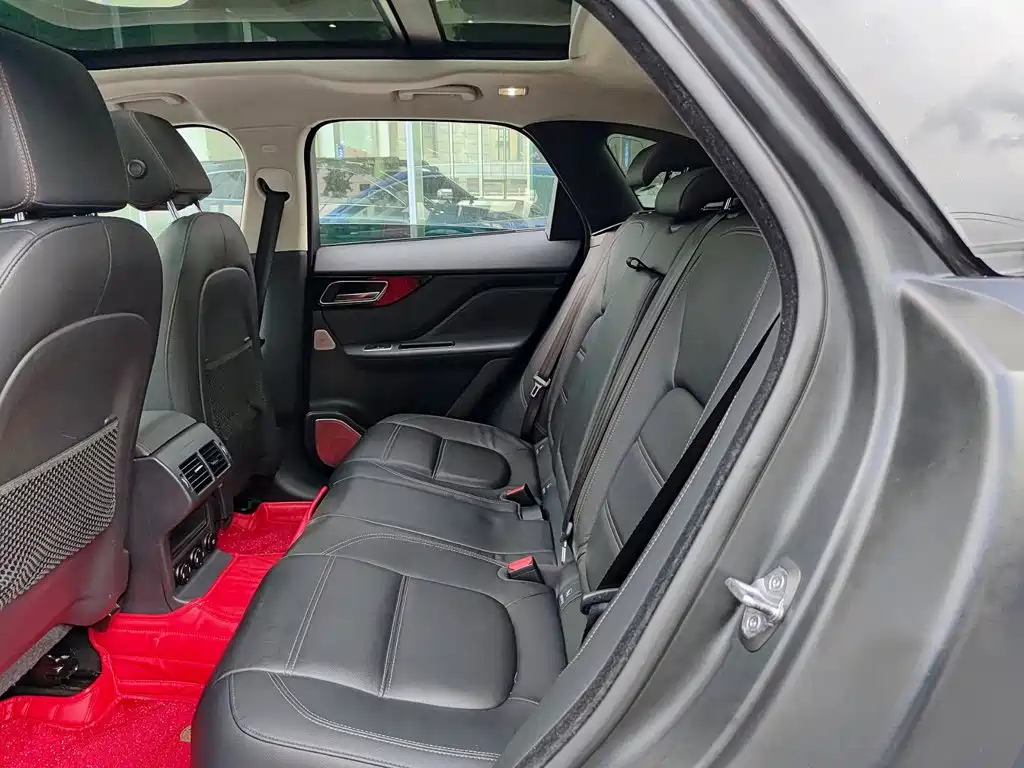 Jaguar F-PACE 2019 2.0T two-wheel drive urban exclusive edition купить на сайте DeffCars